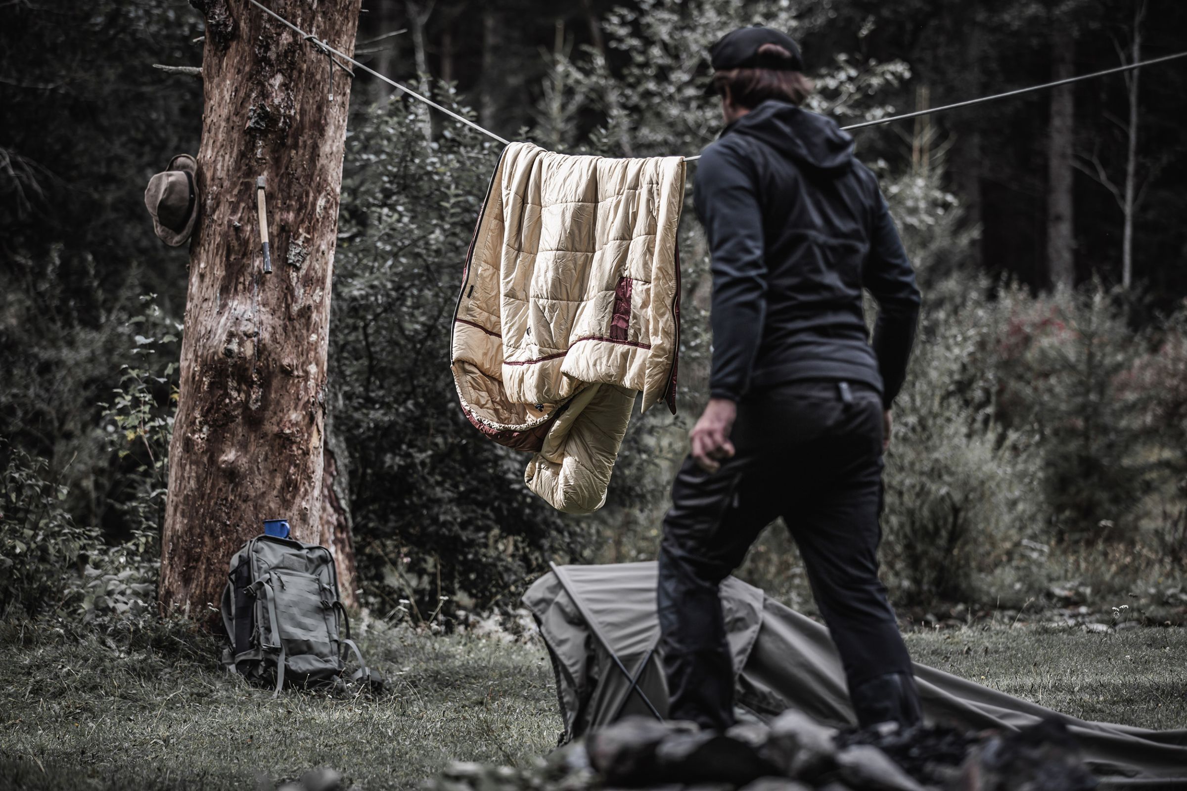 Die richtige Lagerung: So bleibt dein Schlafsack einsatzbereit. Schlafsack richtig aufbewahren.